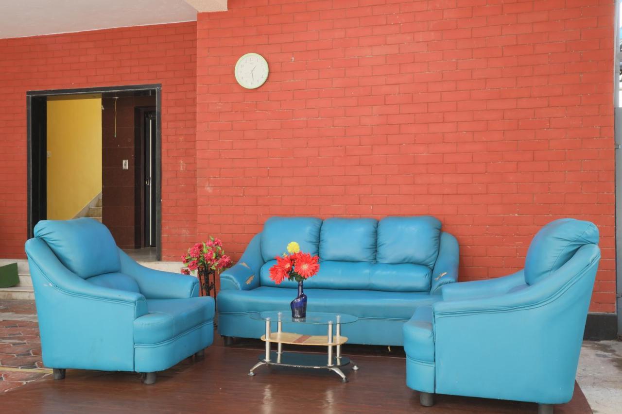 Green Tree Hotel-Near Vfs Global And Ramee Mall Τσενάι Εξωτερικό φωτογραφία