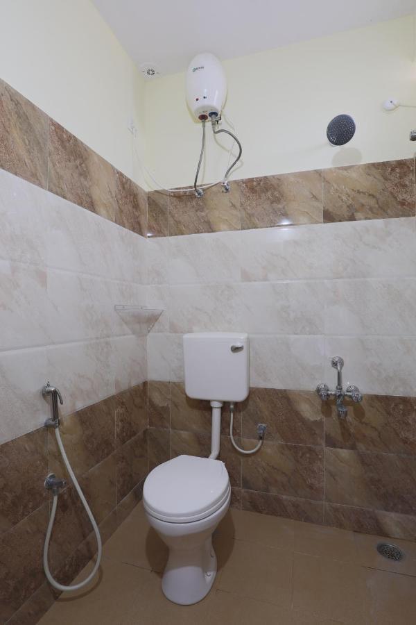 Green Tree Hotel-Near Vfs Global And Ramee Mall Τσενάι Εξωτερικό φωτογραφία