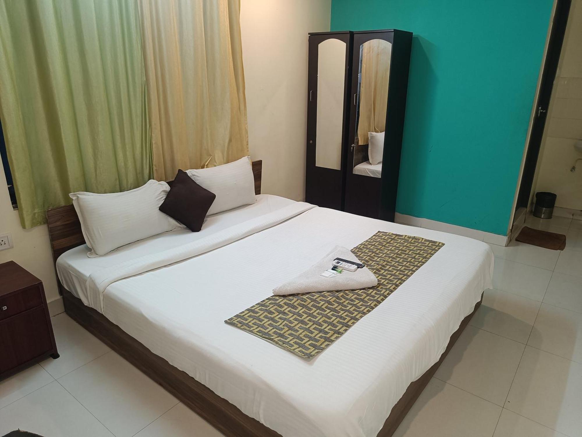 Green Tree Hotel-Near Vfs Global And Ramee Mall Τσενάι Εξωτερικό φωτογραφία