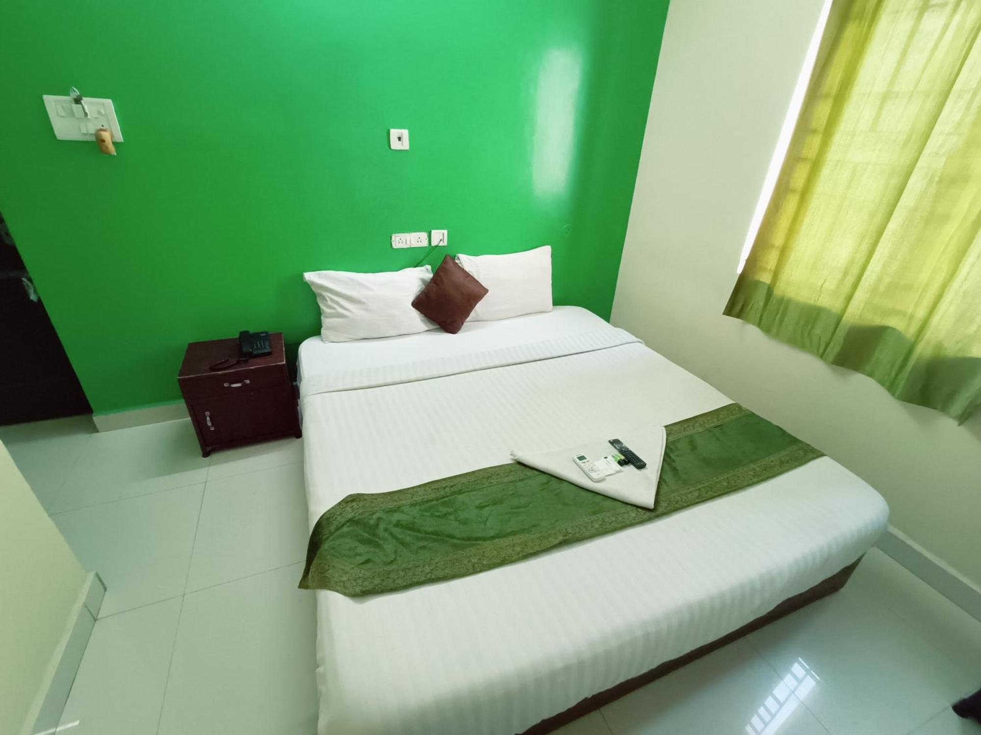 Green Tree Hotel-Near Vfs Global And Ramee Mall Τσενάι Εξωτερικό φωτογραφία