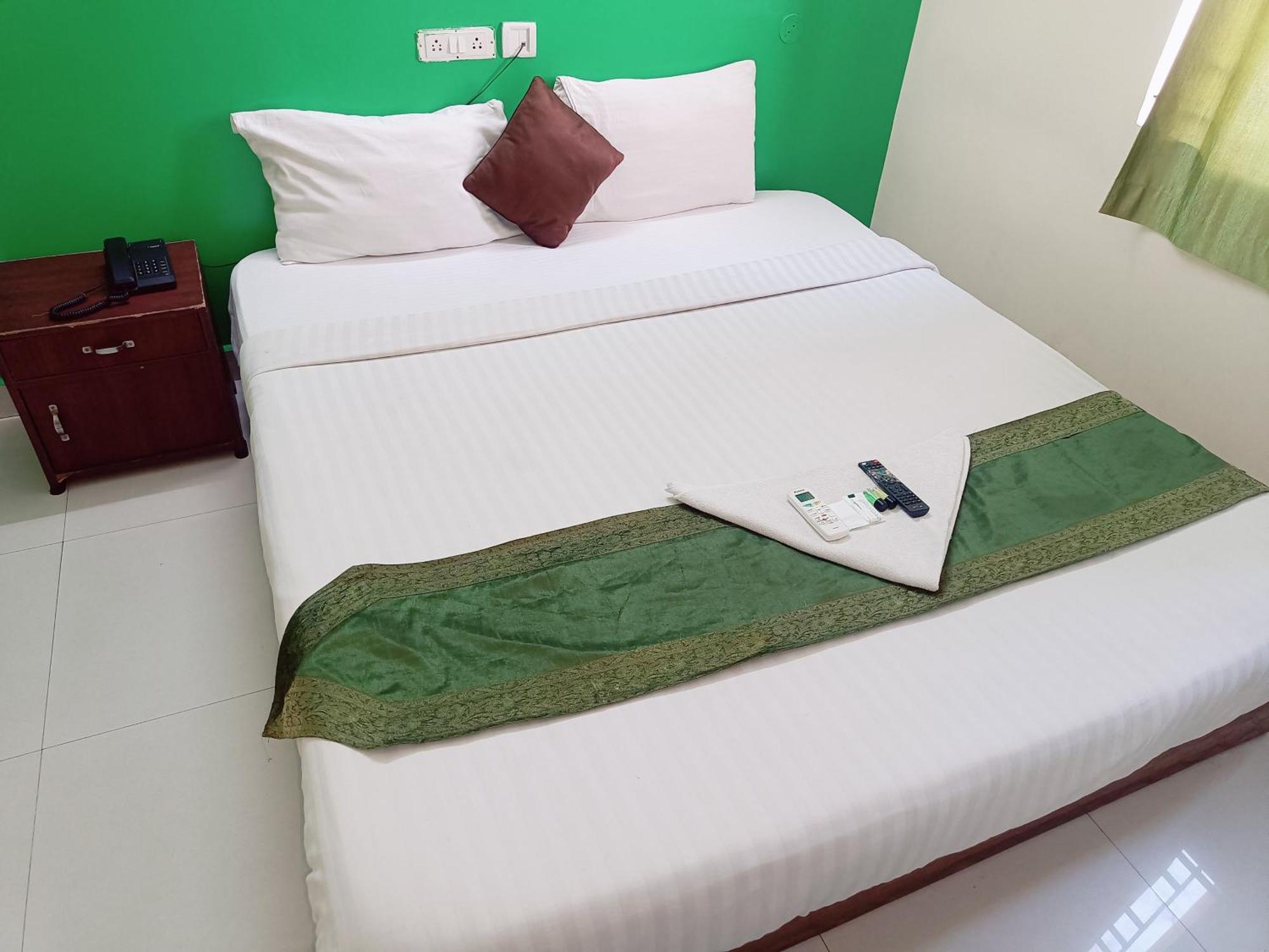 Green Tree Hotel-Near Vfs Global And Ramee Mall Τσενάι Εξωτερικό φωτογραφία