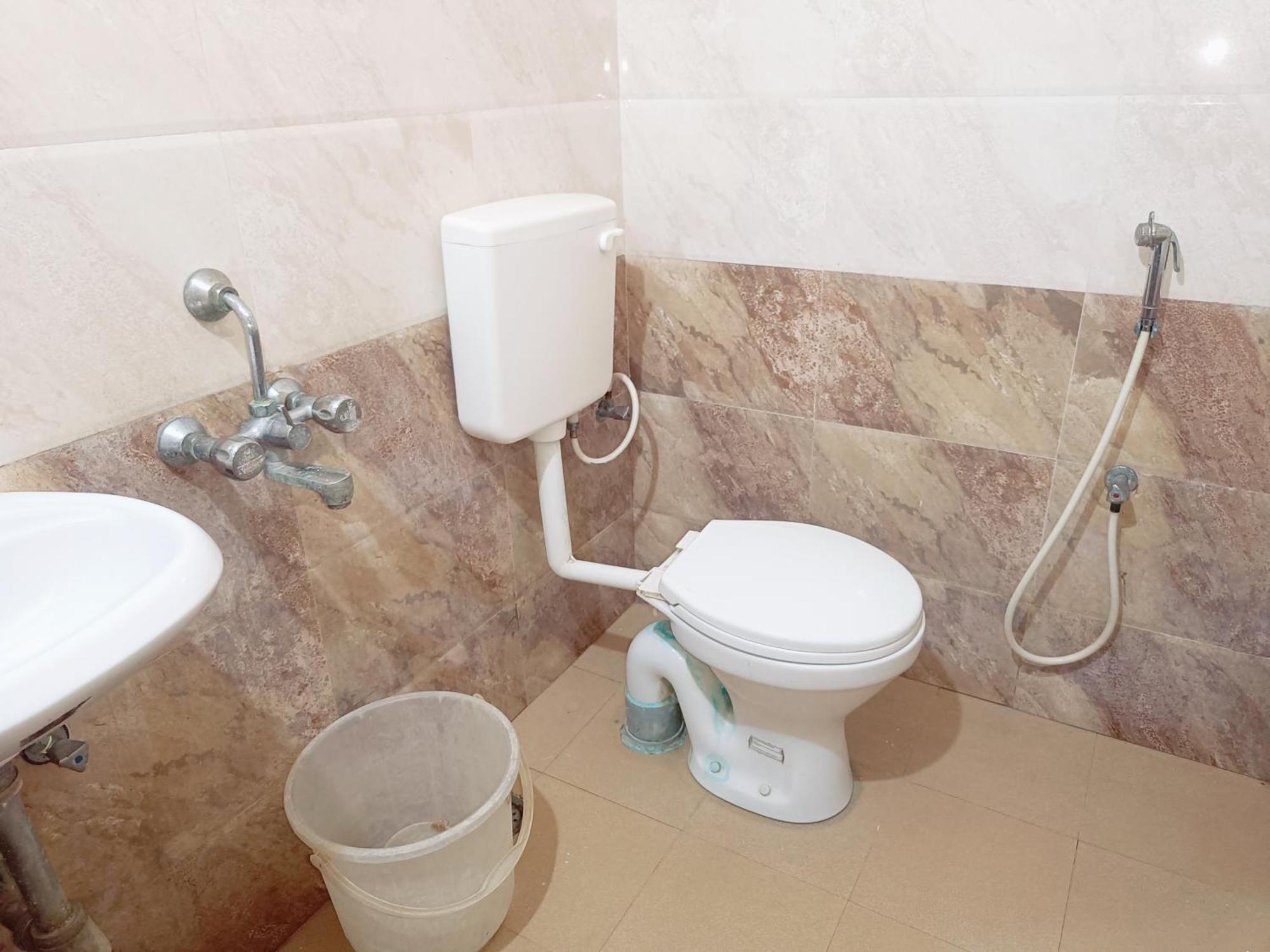 Green Tree Hotel-Near Vfs Global And Ramee Mall Τσενάι Εξωτερικό φωτογραφία